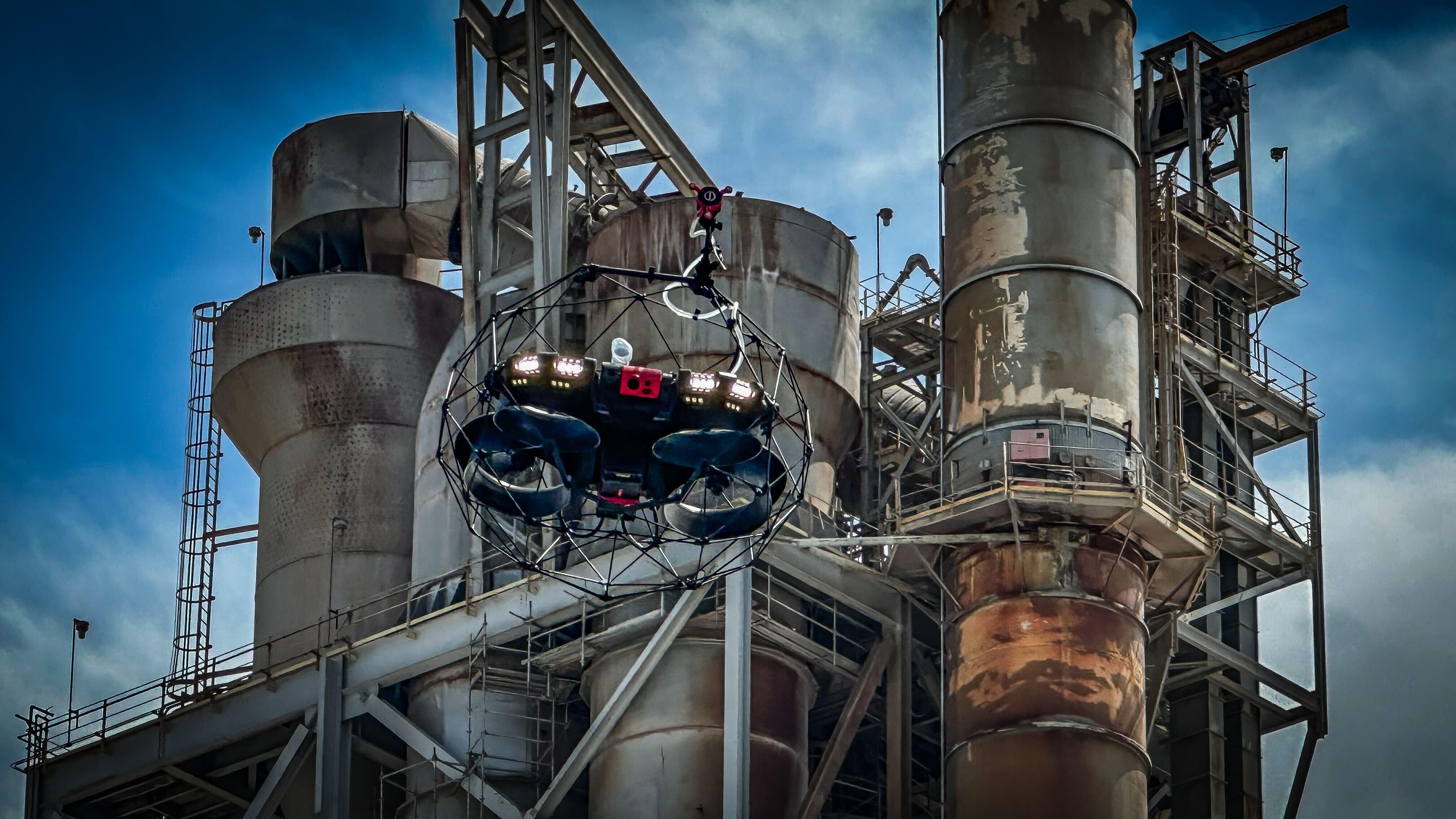 NEWS - Holcim - UT drone flying in front of industrial site 