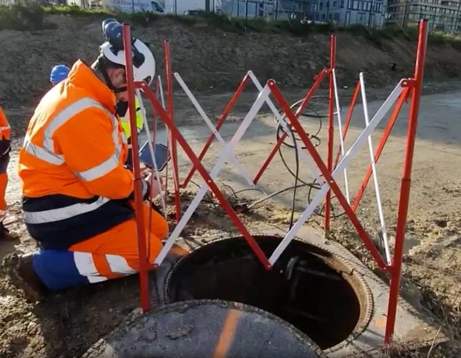 CS Sewer Pilot flies Elios drone into manhole