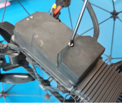 E2_Top_Screw