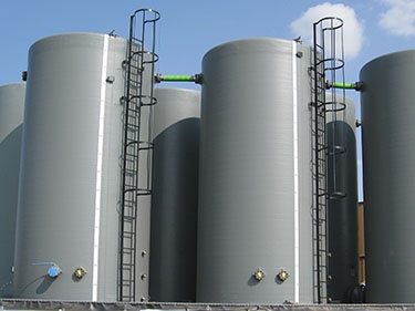Chimique - Citernes de stockage en fibre de verre