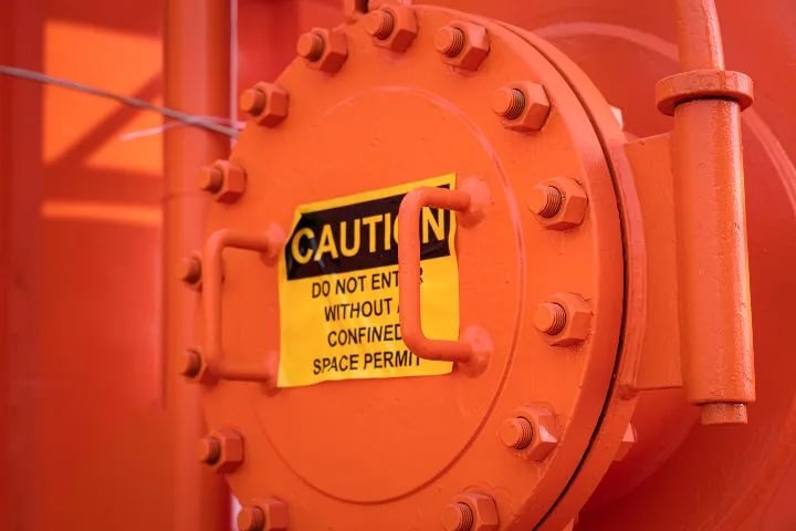 confined space entry image_caution sign