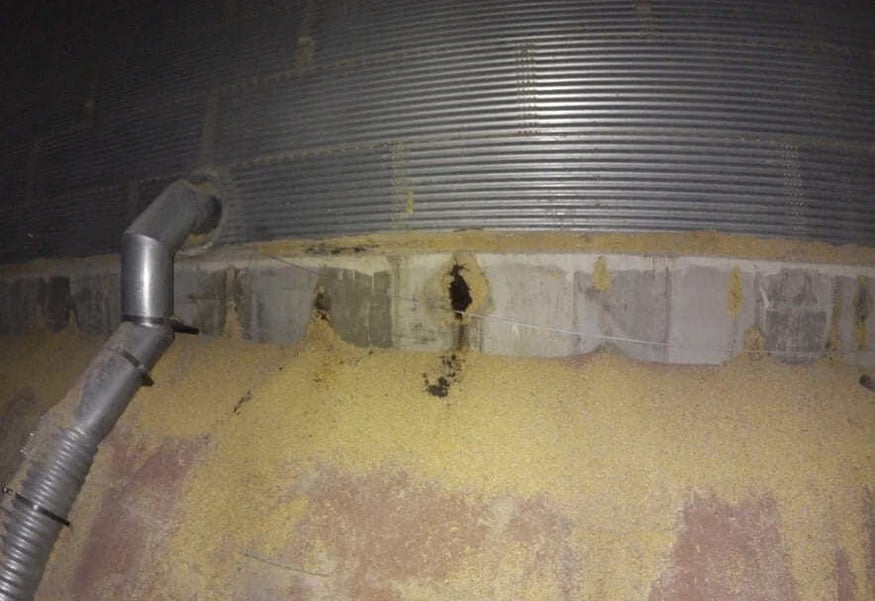 grain-bin-inspection-flyability-1