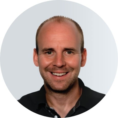 1788793918384-Stefan Hug