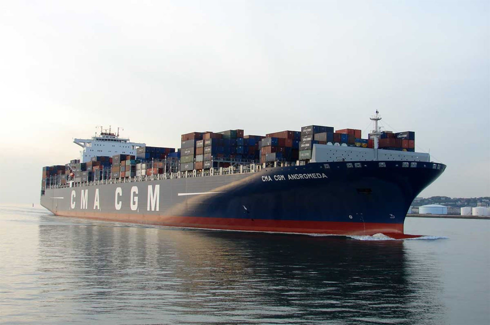 Inspecting the ballast tank of a container ship